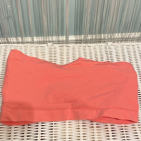 Set of Three Bandeau Bralettes NWT Size Medium - Picture 16 of 17